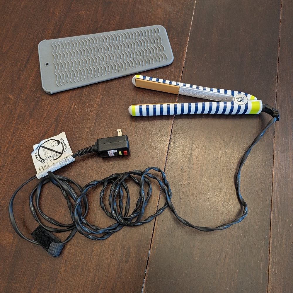 ULTRA CHI Hair Straightener/Flat Iron